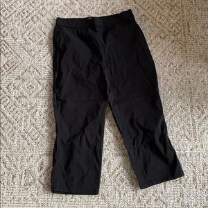 🎄Style & Co Pull-On Capris - Size M